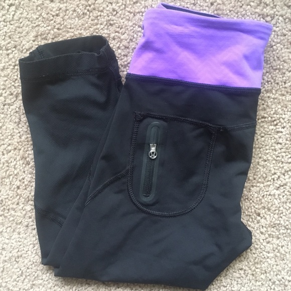 lululemon athletica Other - Lululemon cropped pants with back pocket size 6